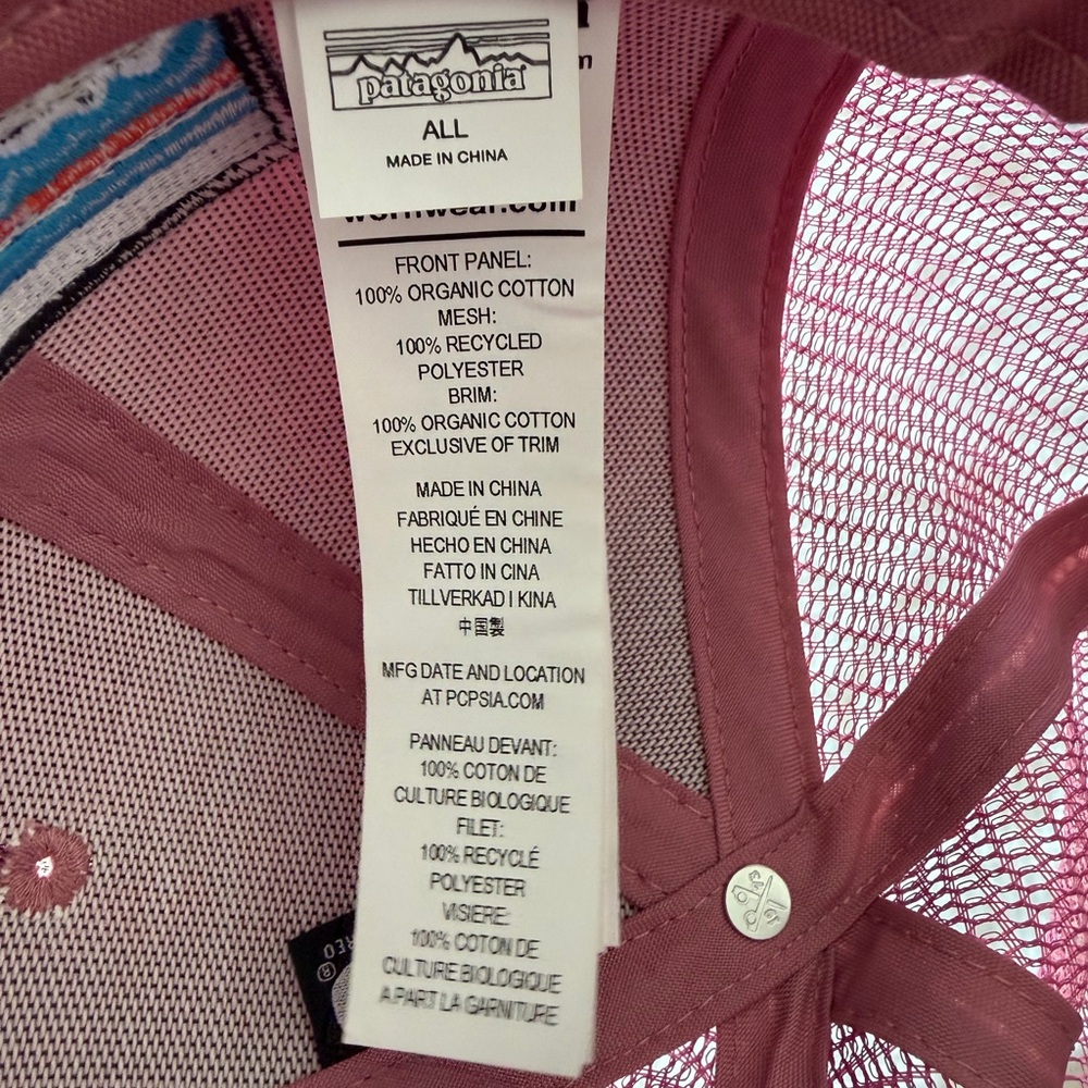 Patagonia P-6 Logo Trucker Hat Trucker Light Star Pink - Picture 3 of 5